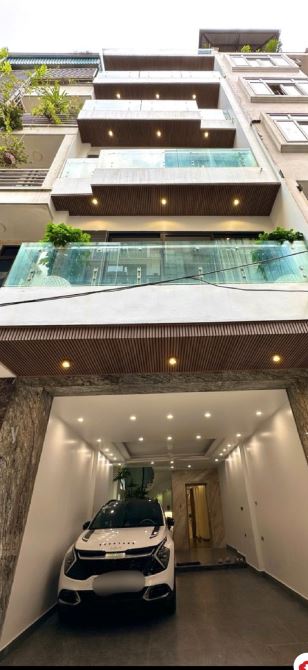 PHÂN LÔ - OTO VÀO NHÀ  - THANG MÁY XỊN -  THÔNG KHẮP NGẢ - 3 MẶT THOÁNG - MẶT TIỀN ĐẸP .
