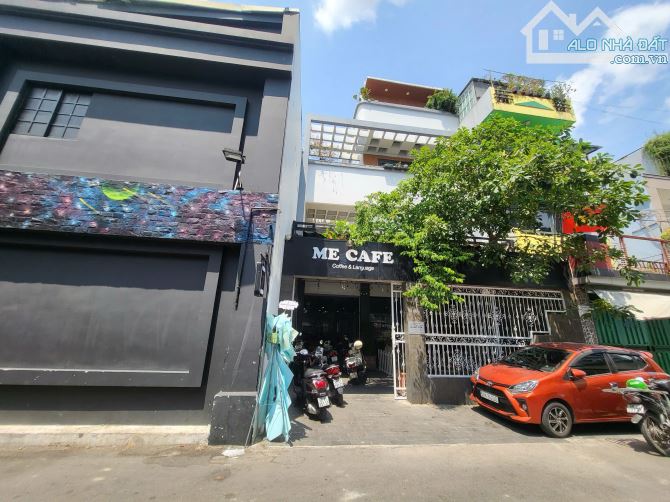 MT đường Phan Tôn. P Đakao Q.1 DT: 8 x 26m 4 Tầng nhà gần công viên Giá 62 Tỷ