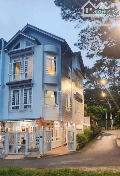 NHÀ NHIỀU THÔNG XANH TRUNG TÂM ĐƯỜNG ĐẸP  2 MẶT THOÁNG YÊN TĨNH