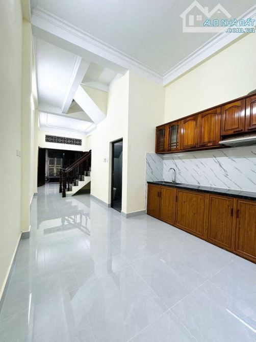 SIÊU HIẾM dân xây Ngọc Thụy 42m,4 tầng,2 thoáng,ôtô,kdoanh,nhỉnh 8tỷ