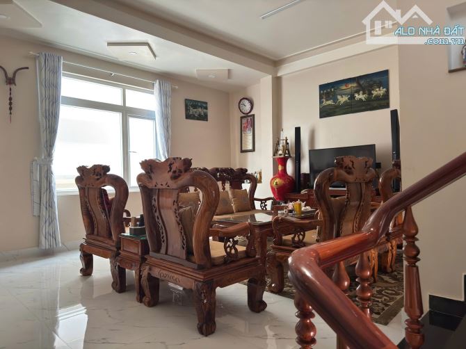 ✨🏡 Cần bán Villa 2 mặt tiền Hẻm Xe Tải (7m), đường Thái Phiên, P.12, Đà Lạt