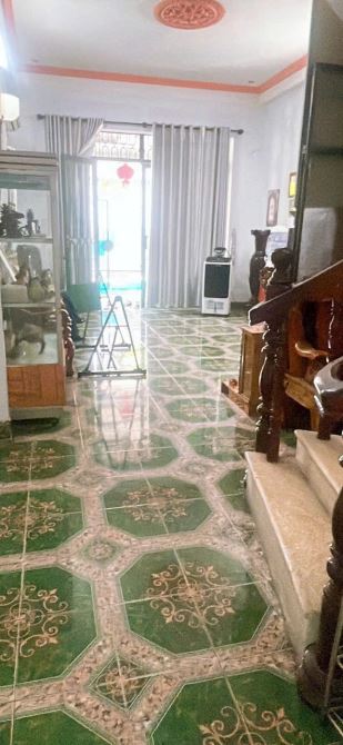 Kẹt tiền, bán rẻ căn nhà lầu KDC B5, Tân Hiệp, đường nhựa 6m, rẻ hơn giá đất