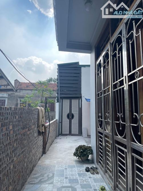 Bán nhà cấp 4 mới thôn 3 Vạn Phúc 40 mét 3,2 tỉ