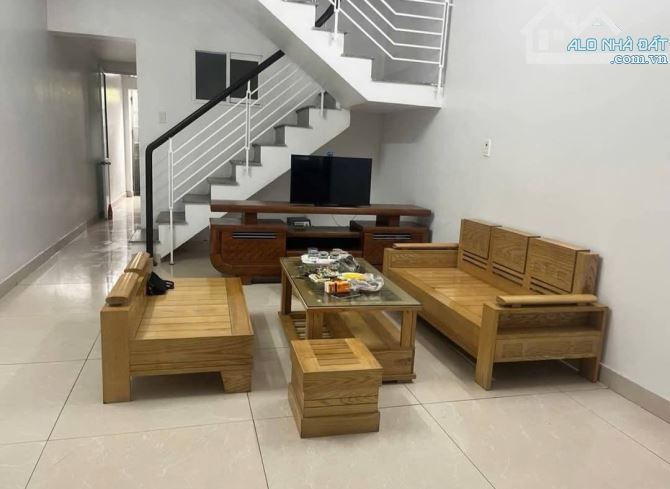 Bán nhà Lê Lai, Máy Tơ, Ngô Quyền, Hải Phòng. 3 tầng, 62m2, 2,59 tỷ. Ngang 4m, t2tb