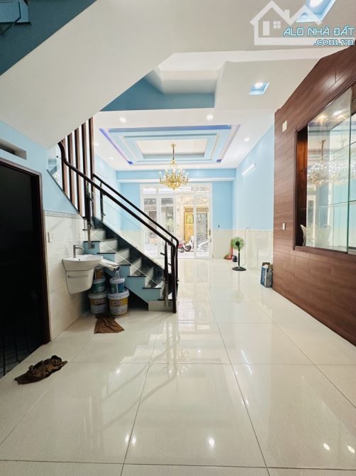 Siêu phẩm khu víp Mã Lò 60 4 tầng ngang 5 Phường Bình hưng hòa A Quận Bình Tân,