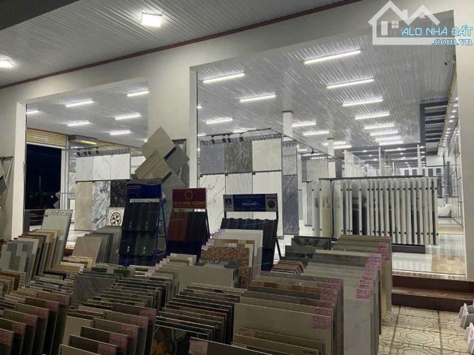 BÁN GẤP SHOWROOM NỘI THẤT GÓC 2 MẶT TIỀN Ở XÃ ĐỒI 61. HUYỆN TRẢNG BOM
