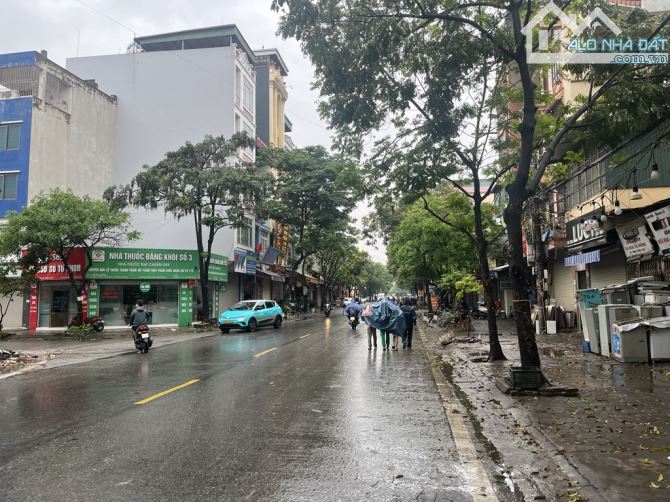 Cần bán nhà 5 tầng giá tốt , siêu tiện ich .