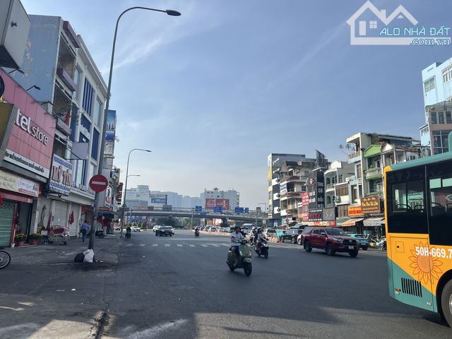 Mặt tiền Xô Viết Nghệ Tĩnh Sầm uất nhất Bình Thạnh Hồ Chí Minh