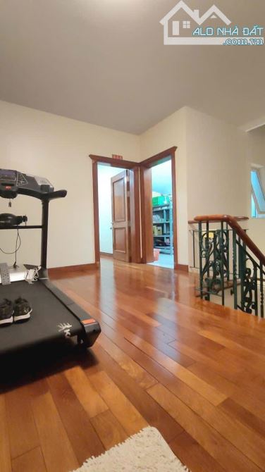 Biệt thự góc 3 mặt tiền Nguyễn Thành Ý 260m2, 13x20m, 4 tầng, 139 tỷ - 10