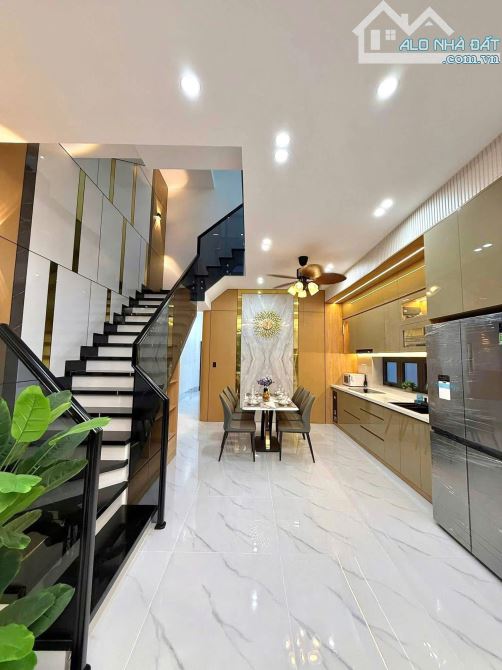 2,85 TỈ, NHÀ MỚI 100%,NHÀ RỘNG 5X30M 1TRỆT 2LẦU, ĐƯỜNG RỘNG 7m SỔ HỒNG RIÊNG,THỦ DẦU MỘT - 10