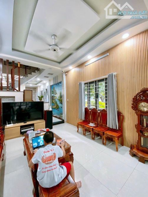 Hàng Hiếm 2 MT trước sau,Phạm Văn Chiêu gần chợ Thạch Đà, HXH 10m chỉ 8,5tỷ TL, 4x30 - 10