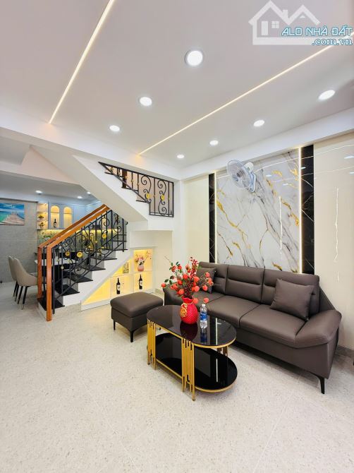 Bán gấp nhà 4PN Quang Trung P10, Gò Vấp – full NT, SHR – giá chỉ 5 tỷ - 10