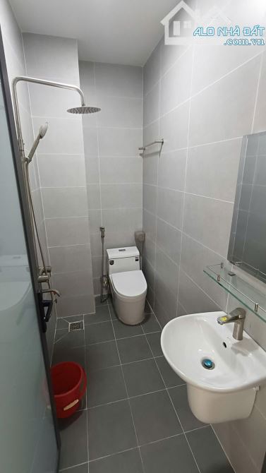 GẦN CHỢ BÌNH LONG - NGUYỄN SƠN NHÀ ĐẸP 3 TẦNG ĐÚC NGUYÊN KHỐI CHỈ 6TỶ - 10