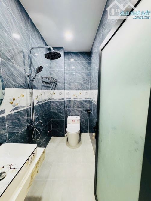 Bán Nhà Tân Thới Hiệp Q12- 61M2(4.2 x 15 )- 5Tầng - HXH- Chỉ 6,46 Tỷ. - 10