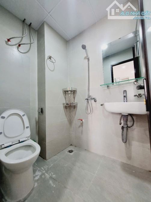Bán Nhà Dòng Tiền Ngõ Hoàng Văn Thái 6 Tầng 18 Phòng Khép Kín Mặt Tiền 5,2M - 10
