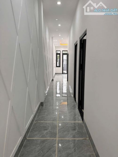 BÁN CẶP NHÀ ĐẸP ĐANG HOÀN THIỆN CẦU KÊNH TÀ BEN - CÁCH TUYẾN TRÁNH XUYÊN Á 100m  - Dt : 5x - 11
