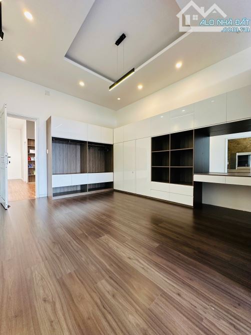 🏡 Nhà đẹp mặt tiền đường 17/3 - Đang kinh doanh HomeStay - 1