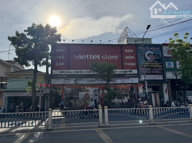 Bán nhà mặt tiền Hùng Vương 640m - 3