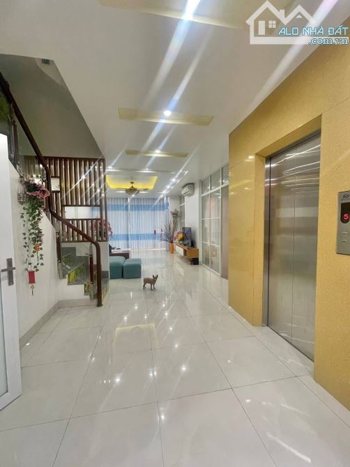 Cần bán nhà 5 tầng Mặt đường Nguyễn Công Trứ - khu đô thị Hoà Vượng - Tp Nam Định - 1