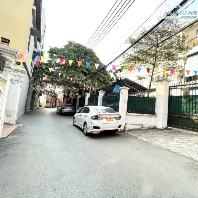 ❤️BÁN NHÀ NGUYÊN XÁ - NHỔN ❤️36M2 ❤️NỘI THẤT LUNG LINH ❤️4.9 TỶ ❤️HỖ TRỢ NGÂN HÀNG - 1