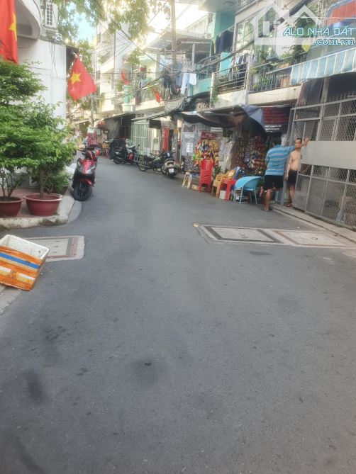 MẶT TIỀN KINH DOANH PHÙNG VĂN CUNG, PHÚ NHUẬN – 3 TẦNG - GIÁ CHỈ 4.39 TỶ - 1