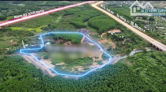 Đất làm trang trại 26000m2 có 628m2 đất ở suối bao quanh.