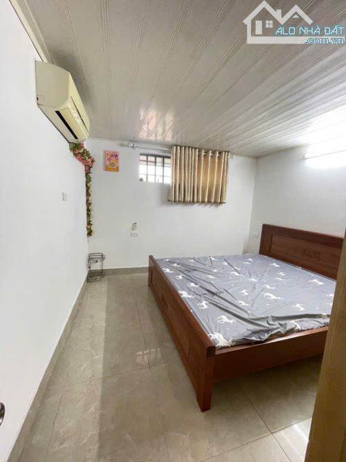 CHỈ VỚI 2.2 TỶ ĐÃ CÓ NHÀ ÂU CƠ 50M- 2 THOÁNG - Ô TÔ ĐỖ CỬA- DÂN XÂY - 1