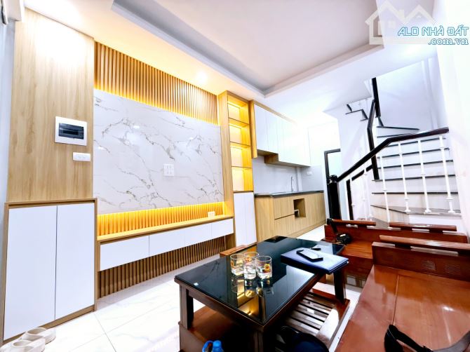 Cần bán nhà mới tại.Phường  Khương Đình, Q.Thanh Xuân 5 tầng, gần phố, ở ngay,giá 16 tỷ. - 1