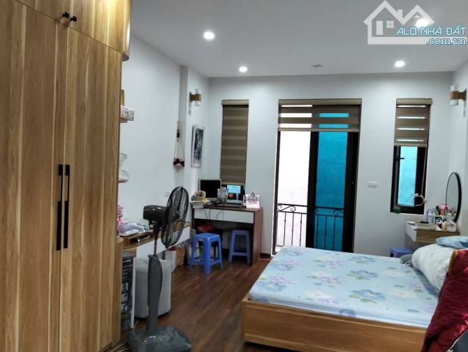 Chỉ 5.6 tỷ nhà 5 tầng, 3 ngủ tại Thụy Phương tặng Full nội thất, ô tô cách 10m - 1