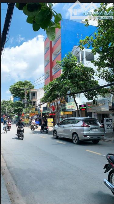 Bán CHDV mặt tiền Nguyễn văn khối Tn180 triệu/tháng giá 50 tỷ - 1