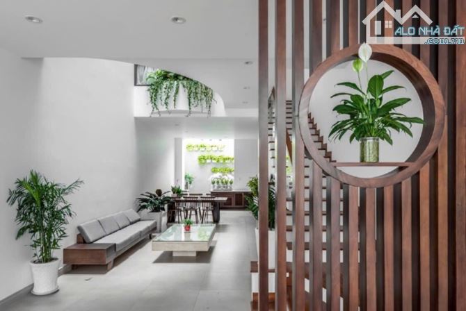 Khách sạn 215m2 5 tầng mặt tiền 10m - Hồ Tây 20m - Garage siêu rộng- Vị trí kim cương - 1