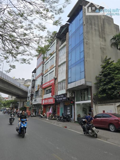 MẶT PHỐ GIÁP NHẤT 11 tỷ -30m2 ĐỘC NHẤT - 1