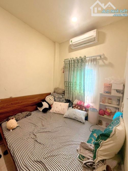 BÁN NHÀ SÁT LÊ VĂN QUỚ.I - NGÃ TƯ 4 XÃ - HẺM XE HƠI - DTSD 64M2 - 1