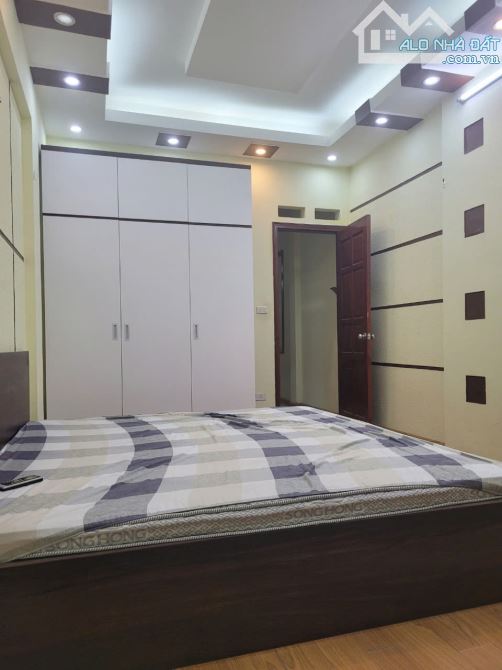 Cho thuê nhà Hoàng Văn Thái – Thanh Xuân DT 45m x 4 tầng, đủ đồ ở sướng giá 11tr/th - 1