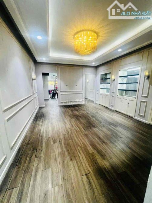 Cho thuê nhà 3 tầng Nguyễn Văn Linh gần Cầu Rồng - Vị trí cực đẹp - 1