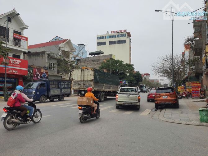 👉 Cần bán lô đất mặt đường quốc lộ 38 phố Ba Huyện phường Khắc Niệm. Đường rộng 35m kinh - 1