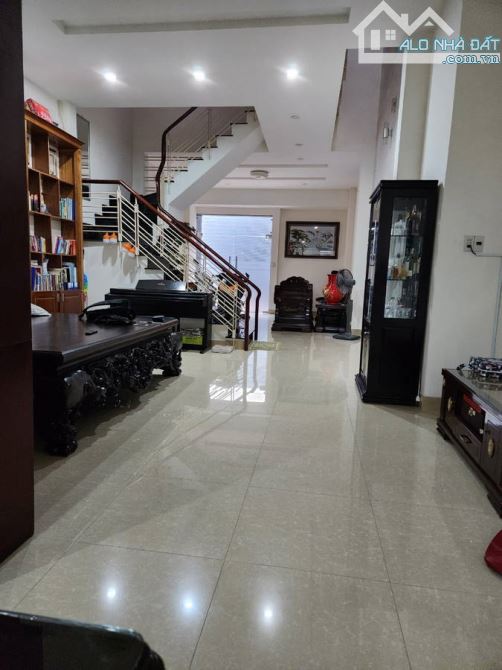 🏡 BÁN NHÀ HIẾM – TÔ HIẾN THÀNH, PHƯỜNG 14, QUẬN 10 – CHỈ 16.5 TỶ - 1