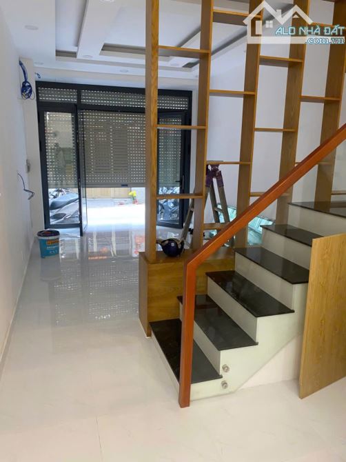 Bán nhà hẻ xe hơi 498 Lê Hồng Phong P1 Quận 10_DT: 4x12m, vuông vức_3 lầu_chỉ 12.5 tỷ - 1