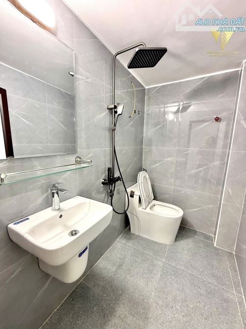 Bán nhà 3 tầng sạch đẹp ngõ nông phố Đình Đông - 1