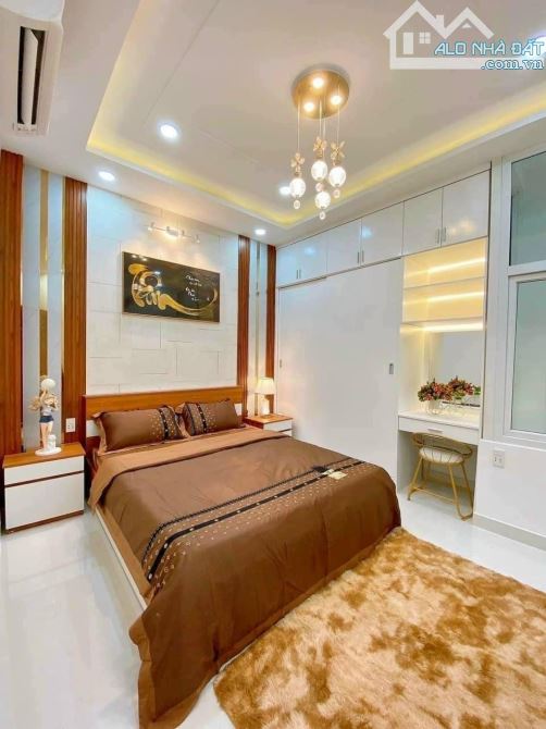 BÁN NHÀ ĐẸP HẺM XE HƠI TÔ HIẾN THÀNH, P.14, QUẬN 10  TRỆT 3 LẦU DT: 5x21 HĐT: 50 Tr - 1