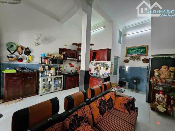 BÁN NHÀ 1 TRỆT 3 LẦU ĐƯỜNG CÔ GIANG - 1