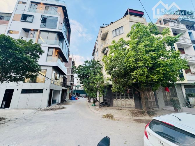 TUYỆT PHẨM THẠCH BÀN KHU ĐẤU GIÁ X6 55M 7T MT 5M LÔ GÓC THANG MÁY VP XÂY ĐỘC LẬP HIẾM - 1