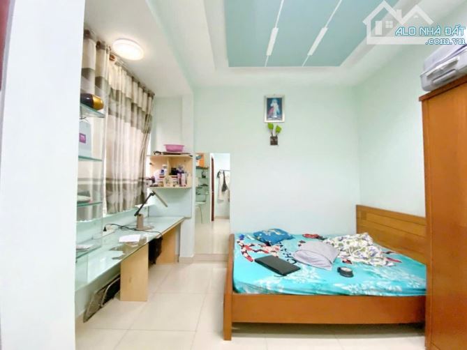 NHÀ ĐẸP LÊ TRỌNG TẤN Q TÂN PHÚ , 60M NGANG 5M ,HẺM XE TẢI GẦN AEON ,NHÀ ĐẸP NHỈNH 5 TỶ - 1