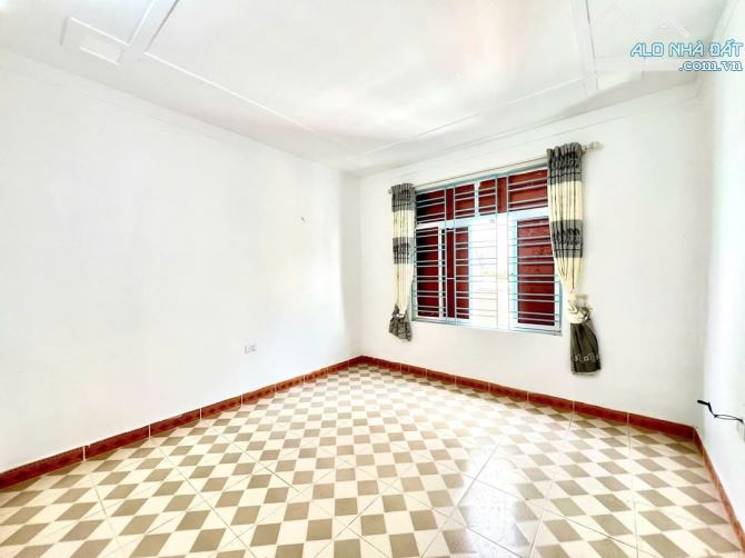 🍀 Cần bán nhà 3 tầng tại Nguyễn Tường Loan, Nghĩa Xá, Lê Chân.  🌿Giá 2 ty600tr - 1