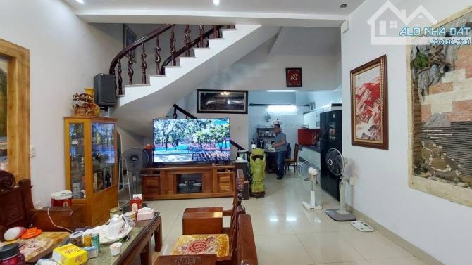Bán Nhà ,An Lạc, Sở Dầu, Hồng Bàng . 5 tỷ.2,5.Tầng, Diện Tích 82m2,ngang 4,6m, ngõ 3m - 1