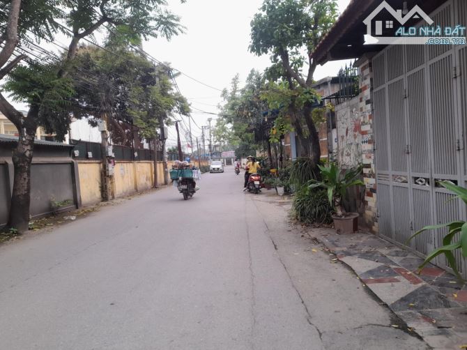 ĐẤT ĐỒNG MAI LÔ GÓC ÔTÔ ĐỖ CỬA GẦN TRƯỜNG HỌC NHỈNH 3TỶ - 1