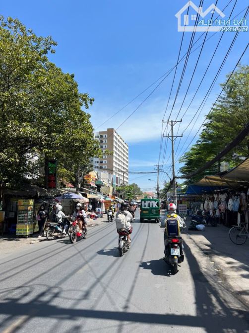 Bán nhà mặt tiền đường 147 ngay CĐ Công Thương. 90m2 8.5 tỷ - 1