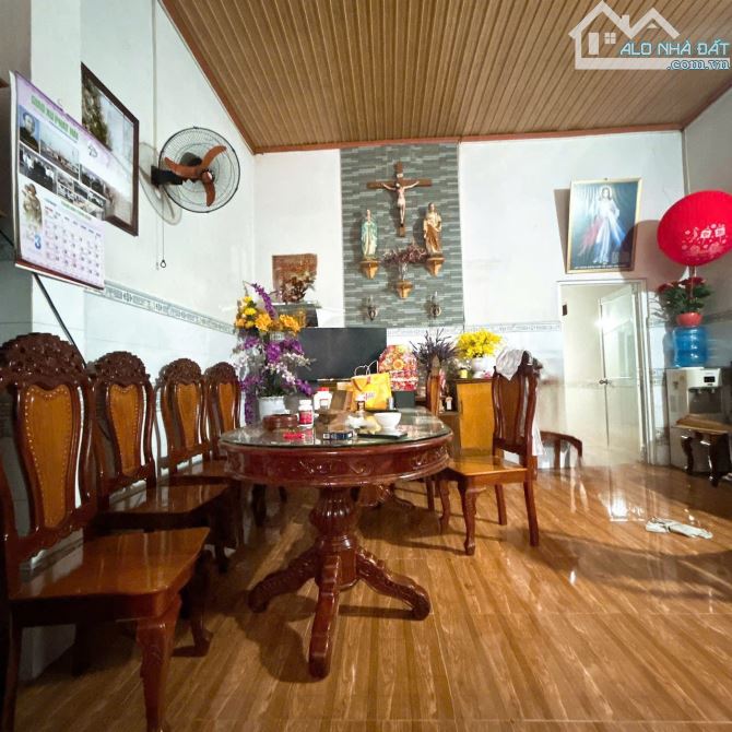 B.án nhà mặt tiền kinh doanh gần chợ Thánh Tâm, Đền Thánh Martin phường Tân Hoà. - 1