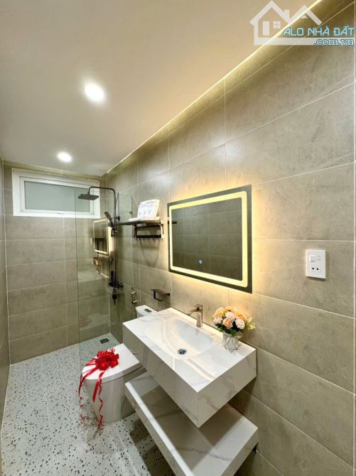 Nhỉnh hơn 6,7 tỷ nhà trệt 2 lầu hẻm 2/ đường 26 P.Hiệp Bình Chánh cách Phạm Văn Đồng 100m - 1