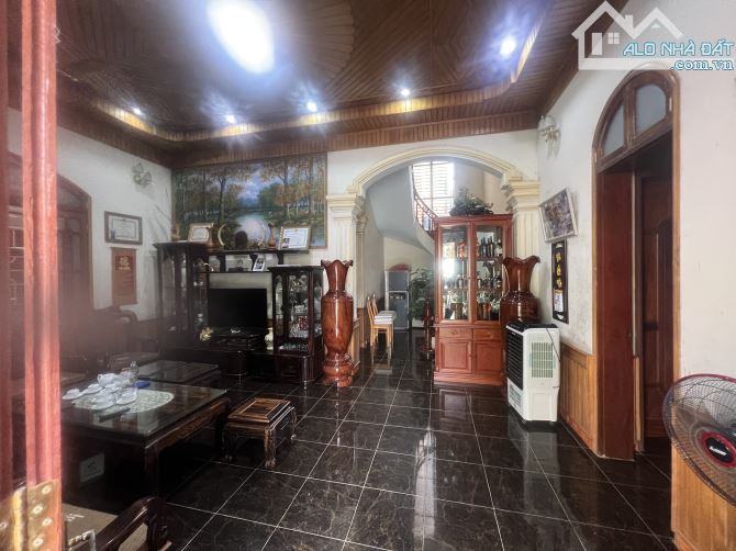 Bán nhà 2 tầng khu nhà giàu Phường Hưng Dũng- Ngõ Đinh Lễ - 1